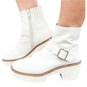 Matisse Women's Bone Suki Side‎ Buckle Platform Wedge Ankle Boots Size 9